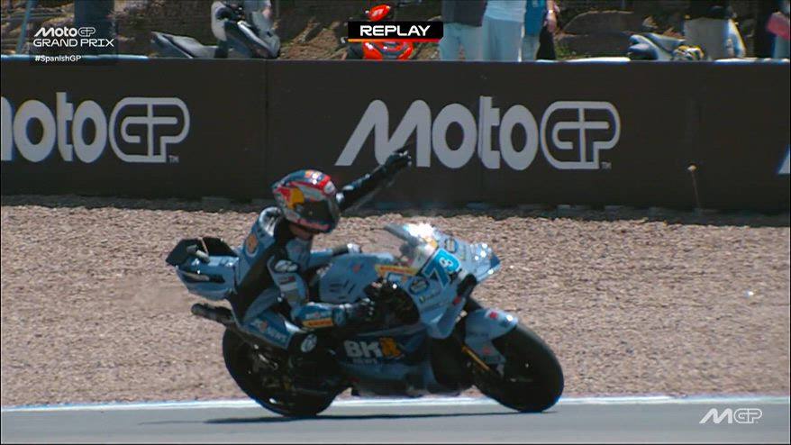 Alex Marquez scatenato: esalta i suoi tifosi all'ultimo giro di Jerez. VIDEO