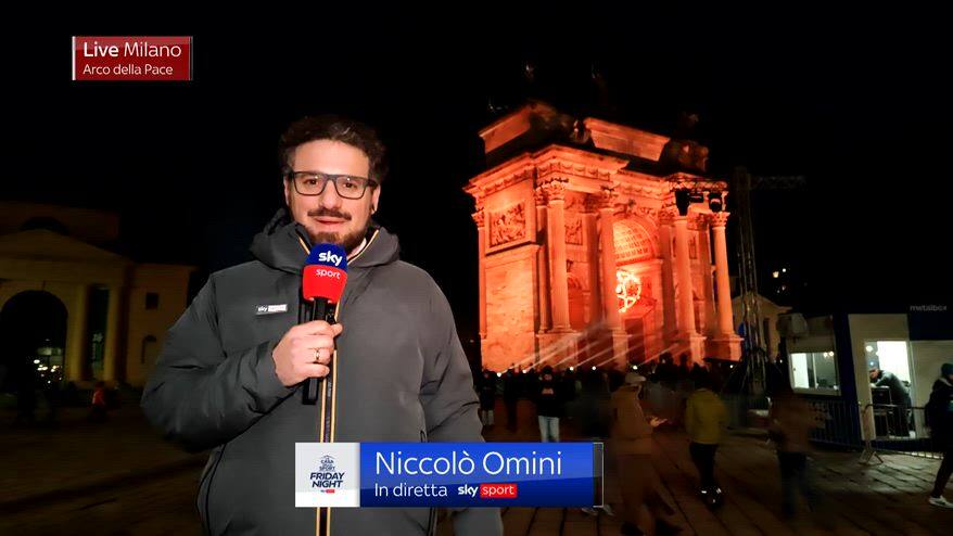Il racconto dell'accensione del braciere all'Arco della Pace