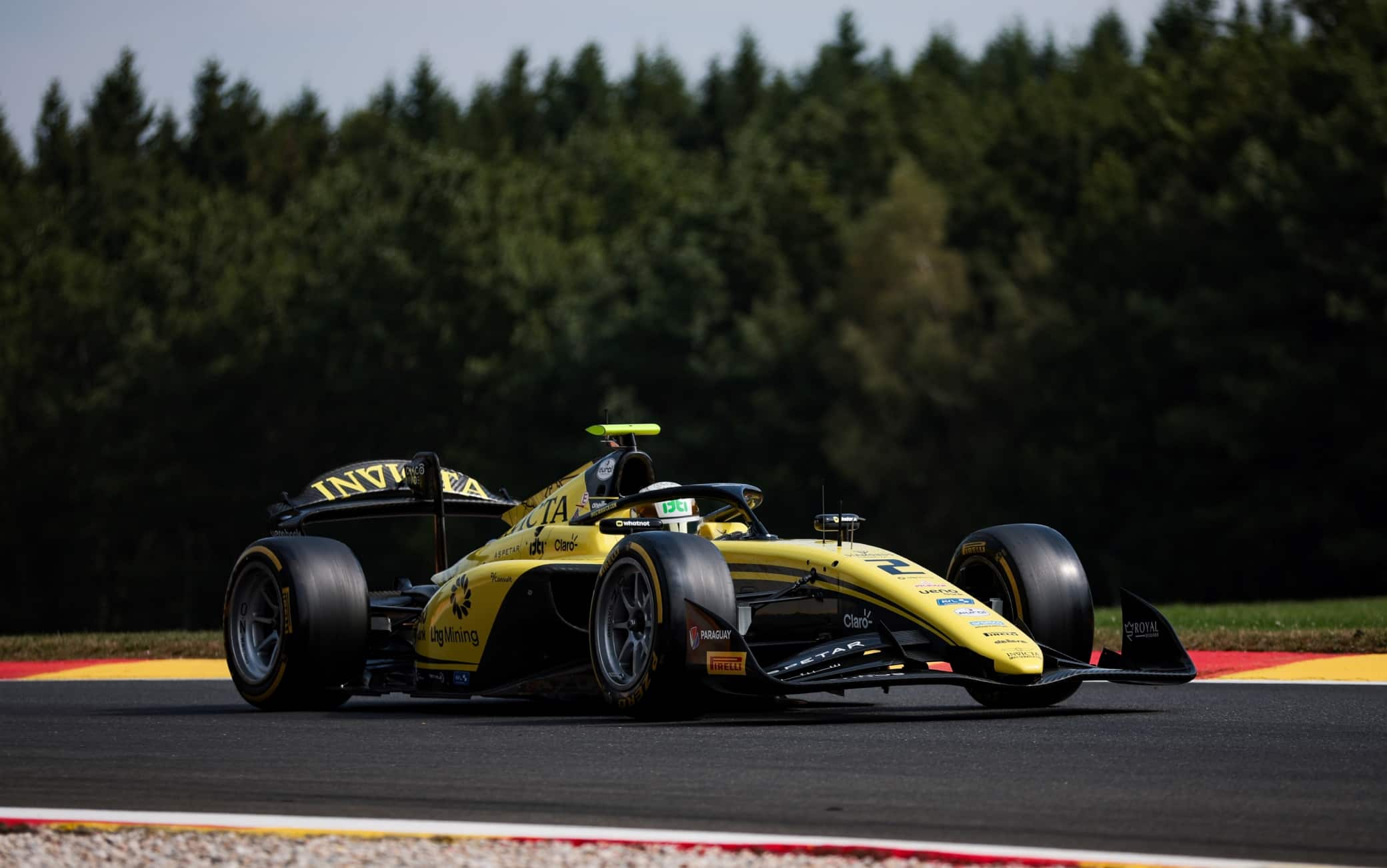 Formula 2, guai e Paraguay: Durksen vince la Sprint Race a Spa, Minì ritirato