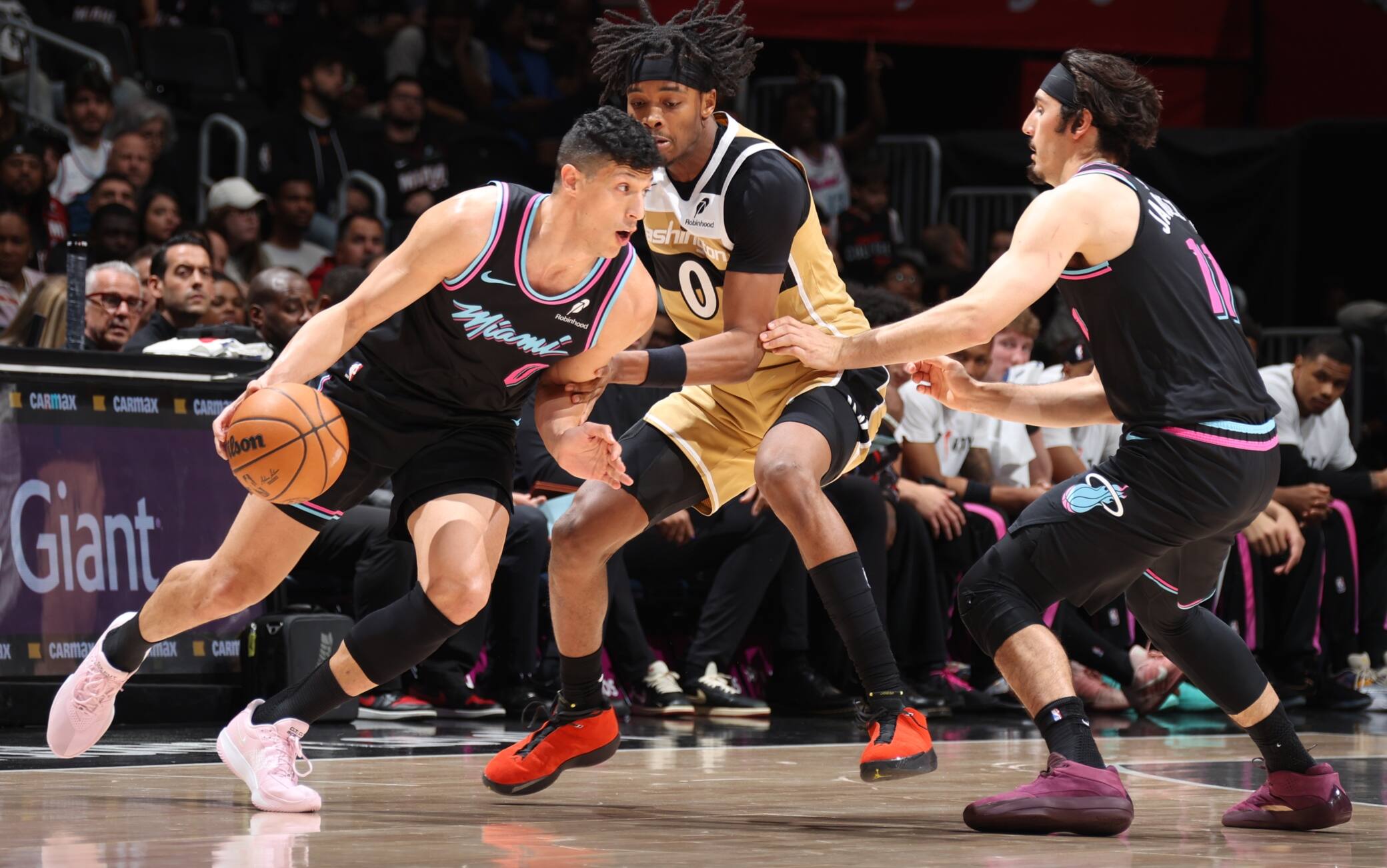 NBA, a Washington è super Fontecchio: partenza in quintetto e season high da 24 punti