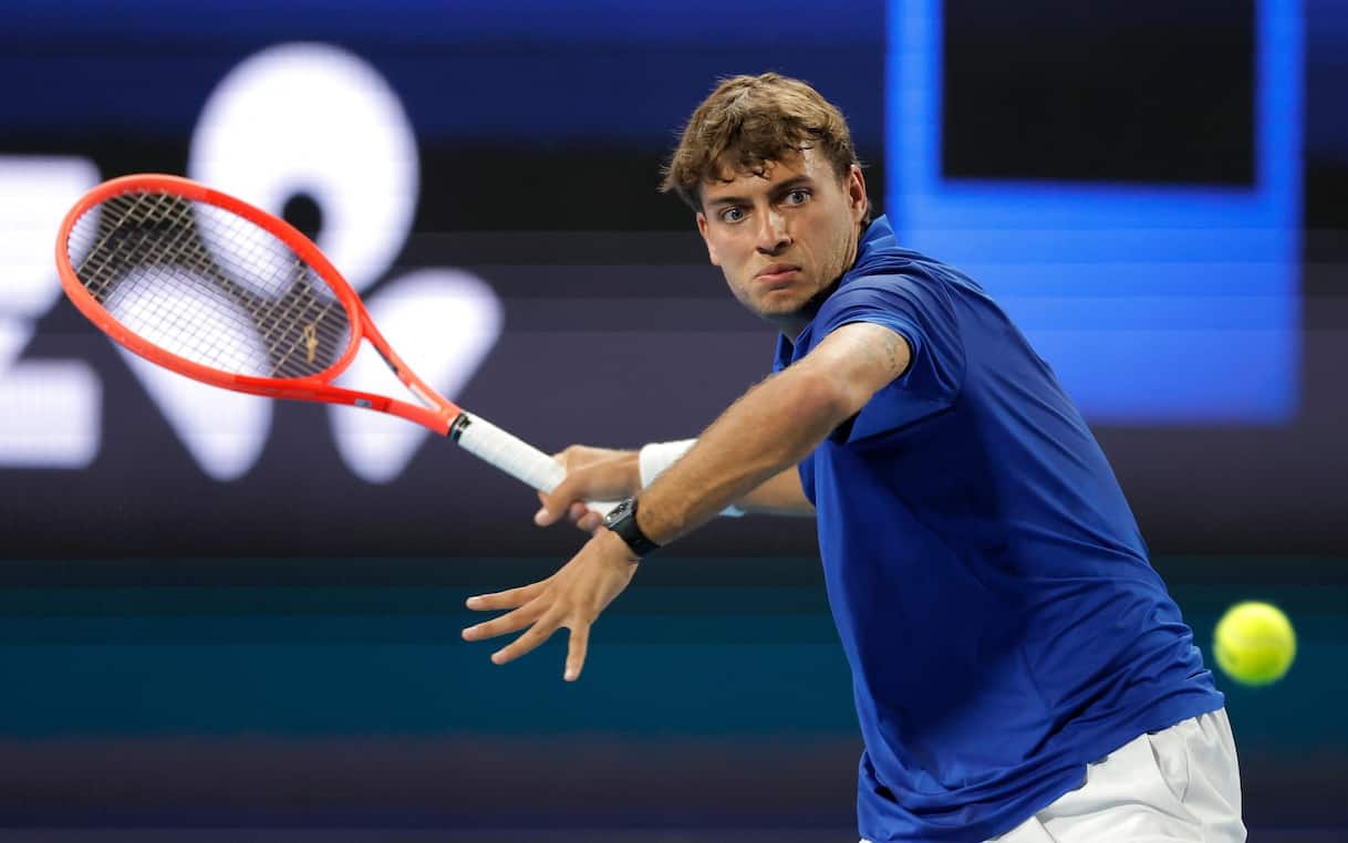 https://sport.sky.it/assets/images/ed4891190e915914e048e3c5b8c479a29b6c6829/skysport/it/tennis/2026/01/06/italia-francia-united-cup-risultato/cobolli_ansa_1.jpg?im=Resize,width=1218