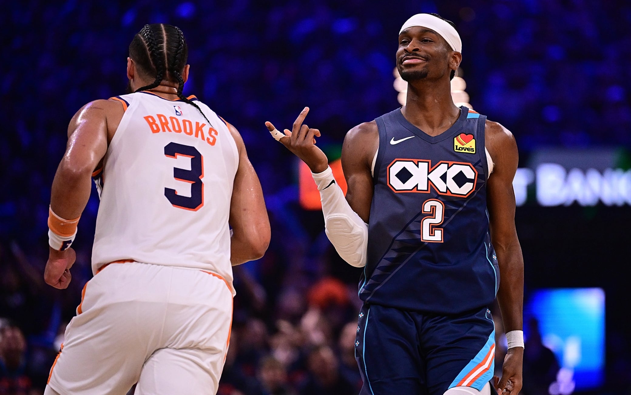 NBA, Shai Gilgeous Alexander segna contro Dillon Brooks e lo irride in campo. VIDEO