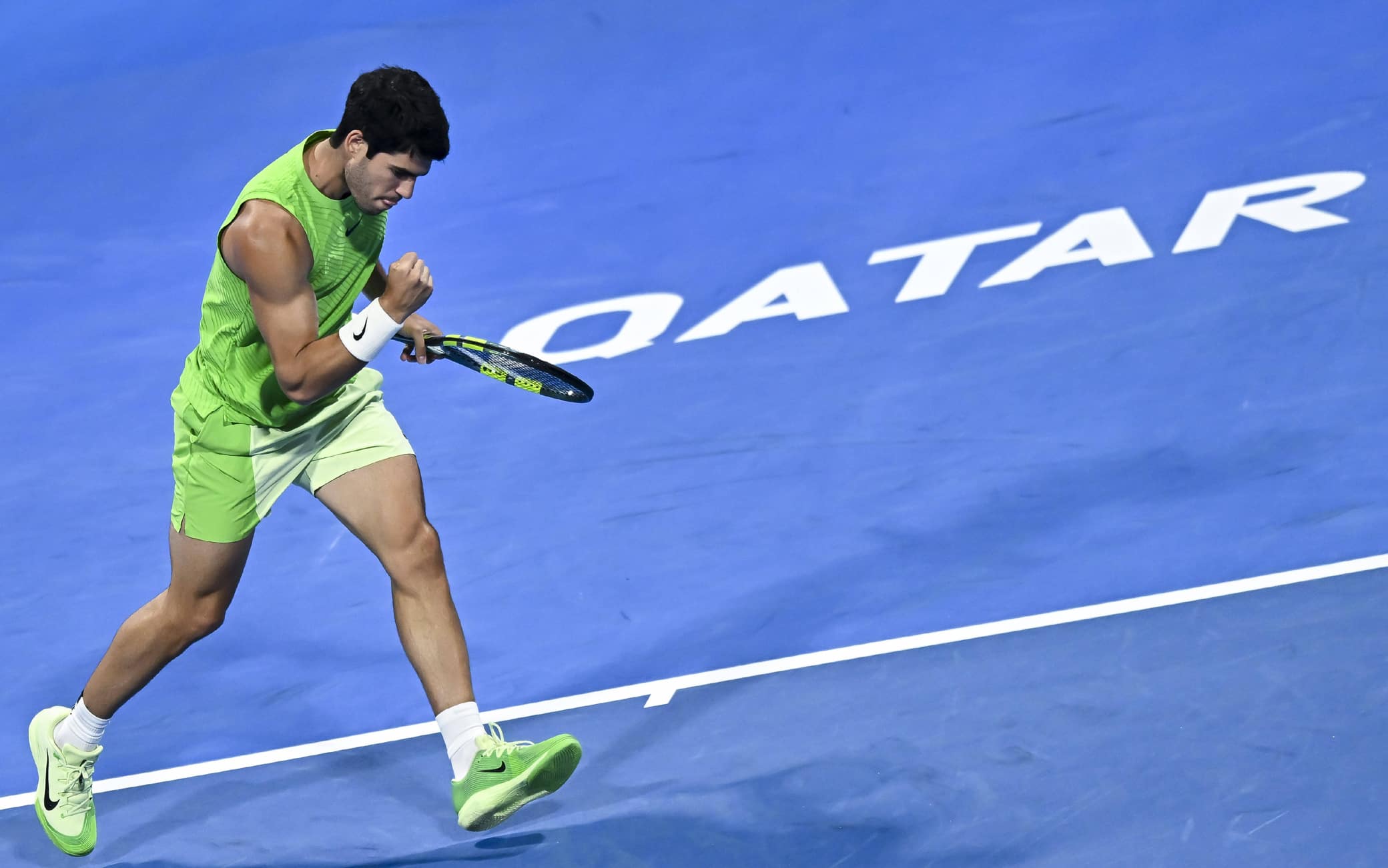 Alcaraz ai quarti dell'Atp Doha: Royer battuto 6-2, 7-5