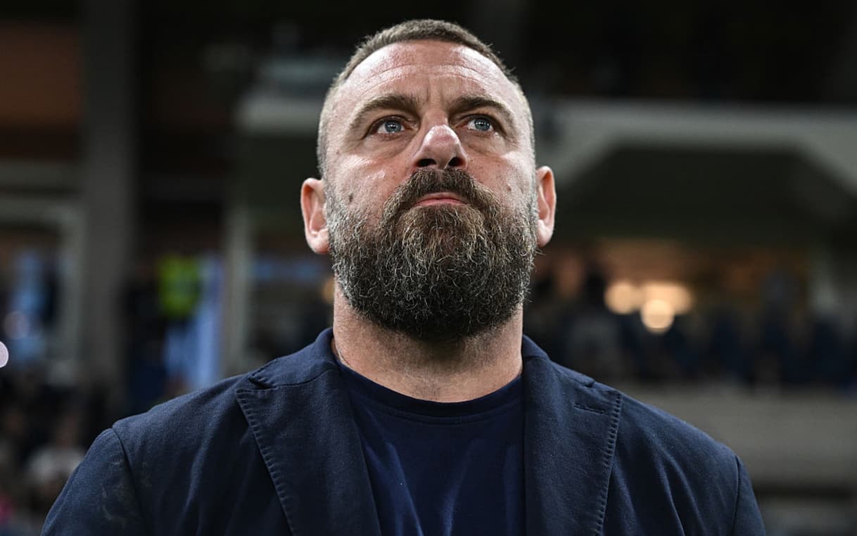 https://sport.sky.it/assets/images/ef273de84a1d4adda987897708ec08d1a8d5a71c/skysport/it/calcio/calciomercato/video/2026/05/14/de-rossi-genoa-futuro-intervista-video-1098015/de_rossi_genoa.jpg?im=Resize,width=1218
