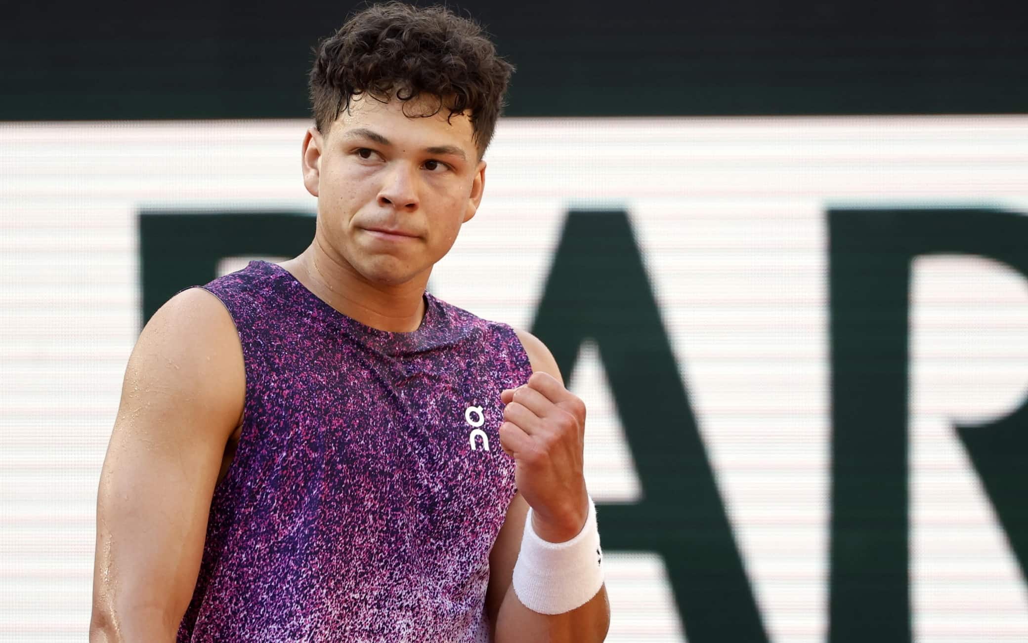 Roland Garros, i risultati di oggi: Shelton e Jodar al 2° turno, fuori Wawrinka