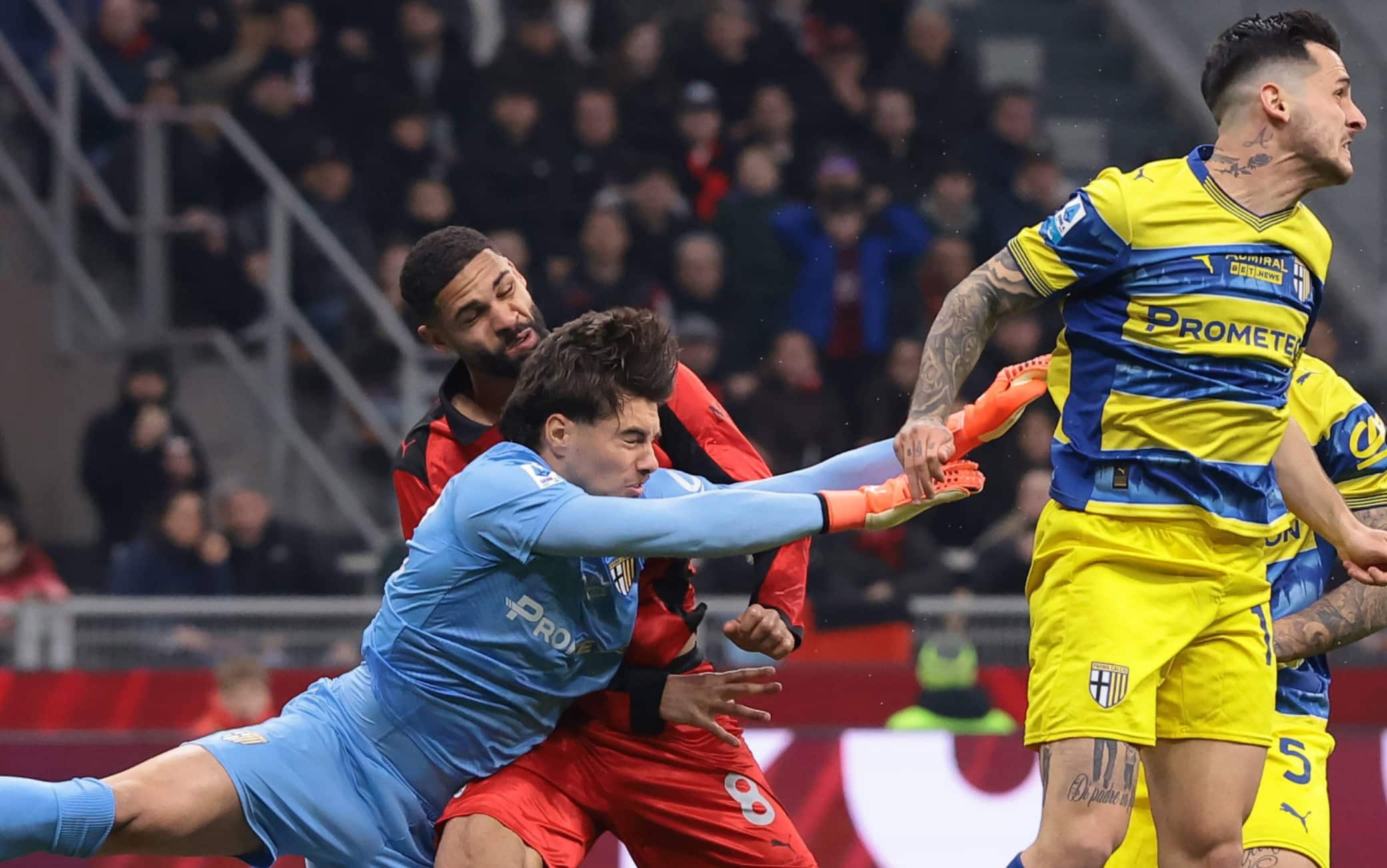 Infortunio Loftus-Cheek in Milan-Parma: la fotosequenza