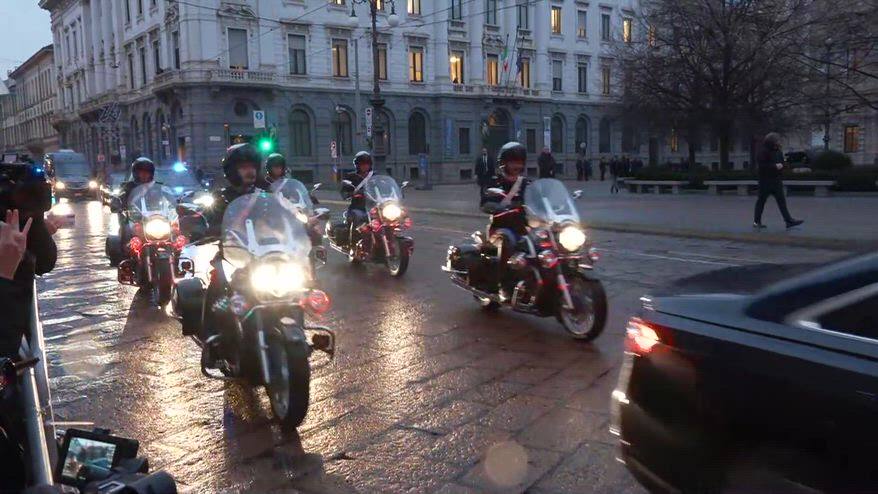 Milano-Cortina, l'arrivo di Mattarella a Palazzo Marino