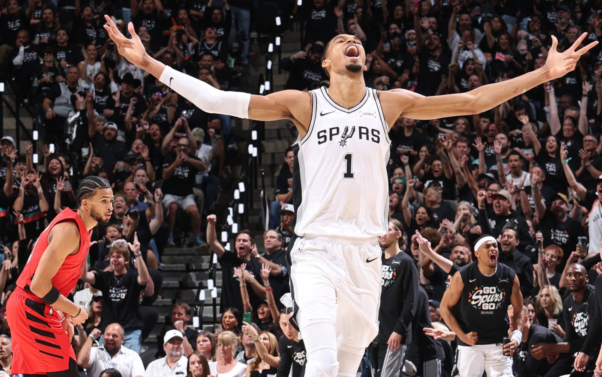 Playoff NBA, i risultati della notte: San Antonio elimina Portland, Phila sorprende Boston