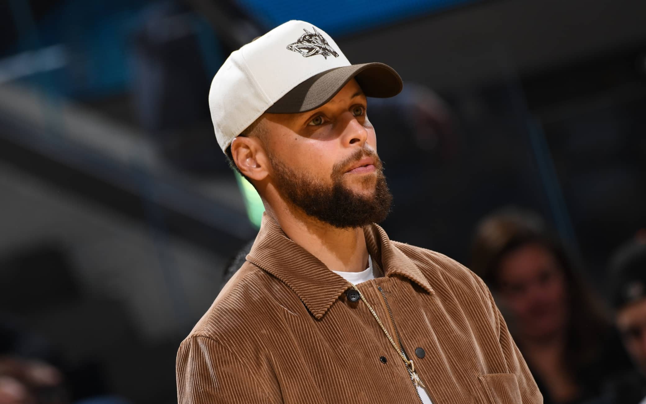 NBA, Steph Curry non è ottimista: "Infortunio strano, resterò fuori ancora"