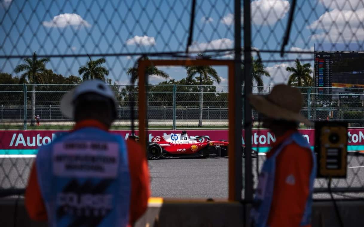 https://sport.sky.it/assets/images/f3fc52d4b661204467efbde6cfa2d05a59d03acb/skysport/it/motori/formula-1/lgp-detail-page/2026/granpremio-miami/live/pole-qualifiche-sprint/f1_twitter_ferrari_miami_2026_leclerc.jpg?im=Resize,width=1218