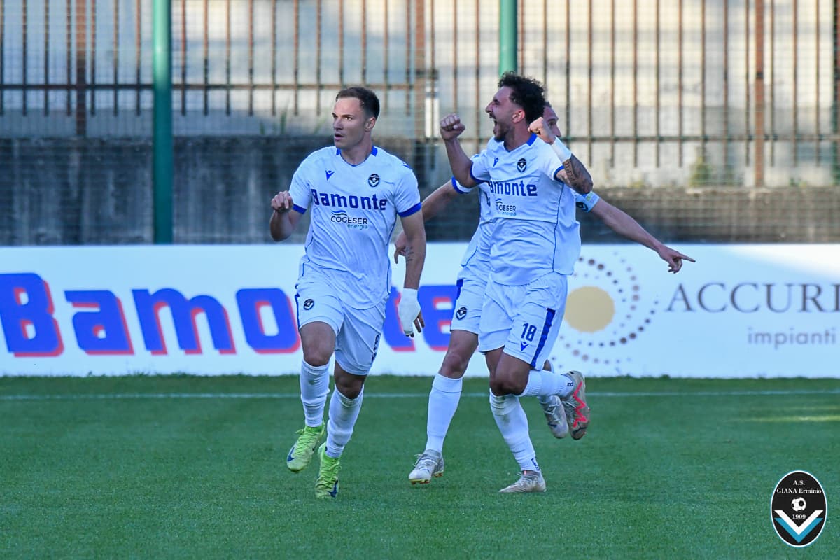 L'esultanza di Tirelli