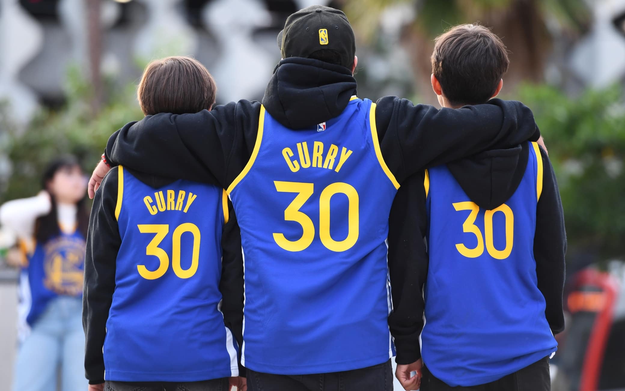 NBA, le maglie più vendute in questa stagione: un veterano torna in vetta. LA CLASSIFICA