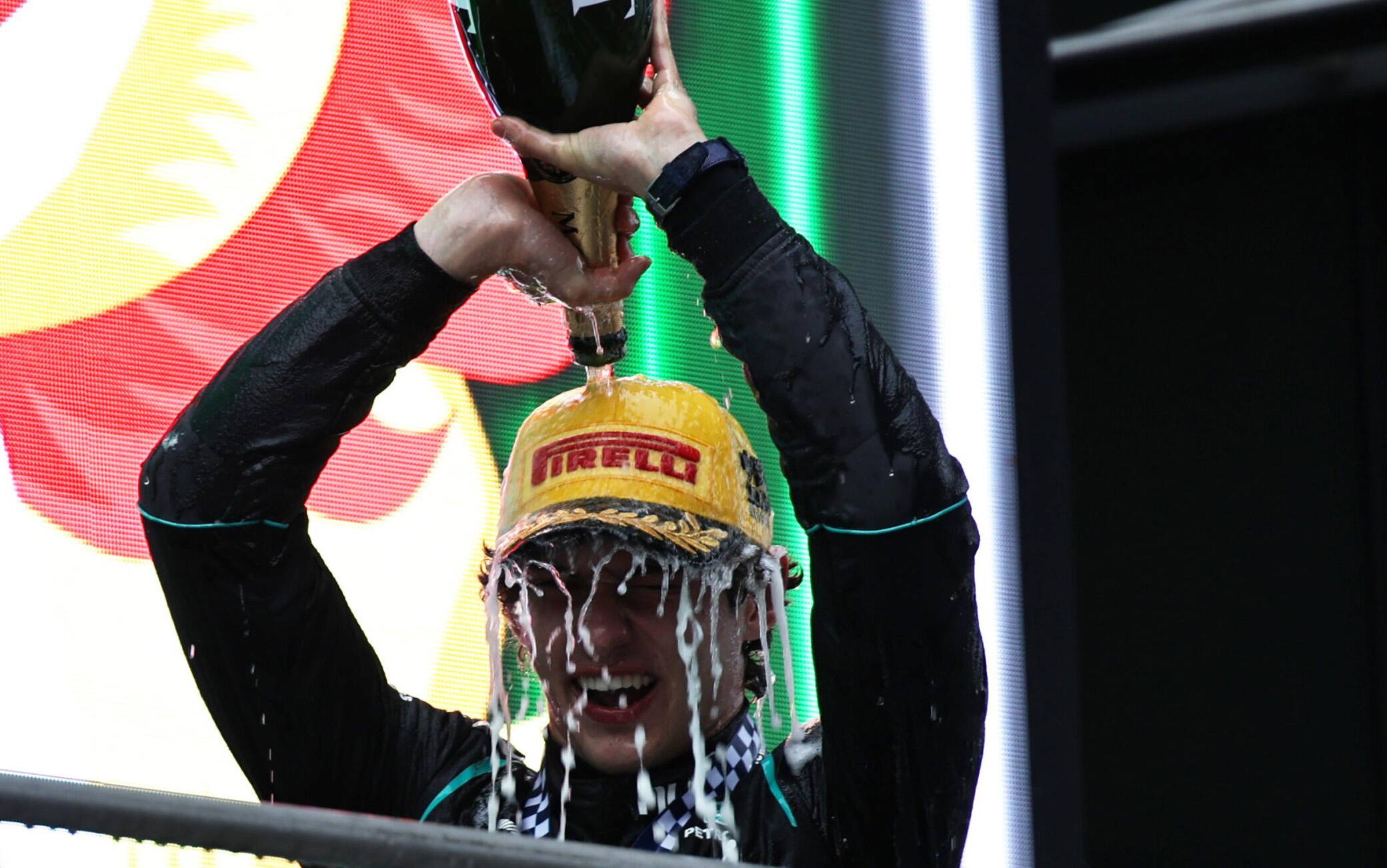 F1, Gp Cina: la gara vista dalla pista di Shanghai