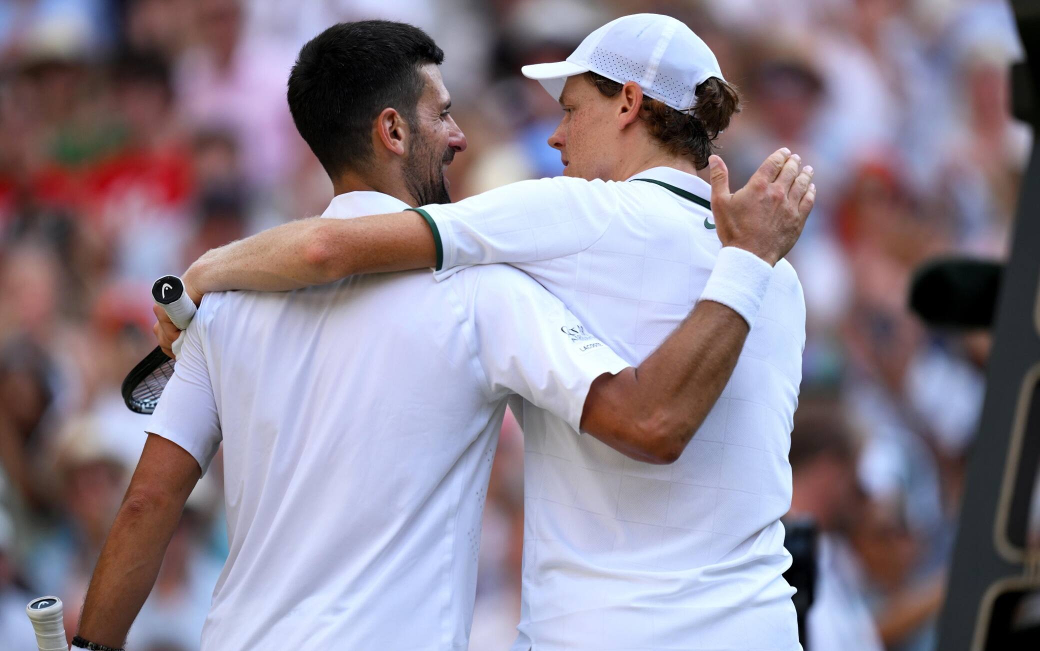 Wimbledon, Djokovic a Sinner: "Prestazione magistrale, in bocca al lupo per la finale"