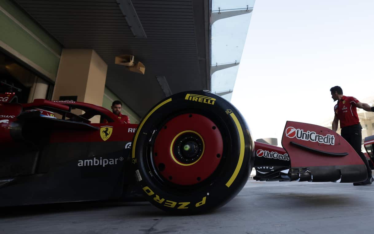 https://sport.sky.it/assets/images/f5cbeb2fd3f1c4d43721990ada0a0e98138d2acb/skysport/it/motori/formula-1/2025/12/09/f1-test-abu-dhabi-2025-foto/00_test_abu_dhabi_ansa.jpeg?im=Resize,width=1218