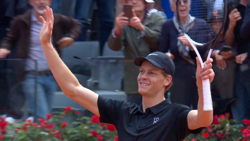 Sinner batte Medvedev e va in finale: il match point