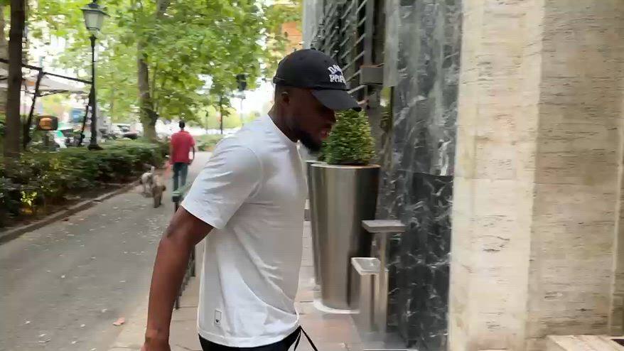 Genoa, Traorè è arrivato in città: il video