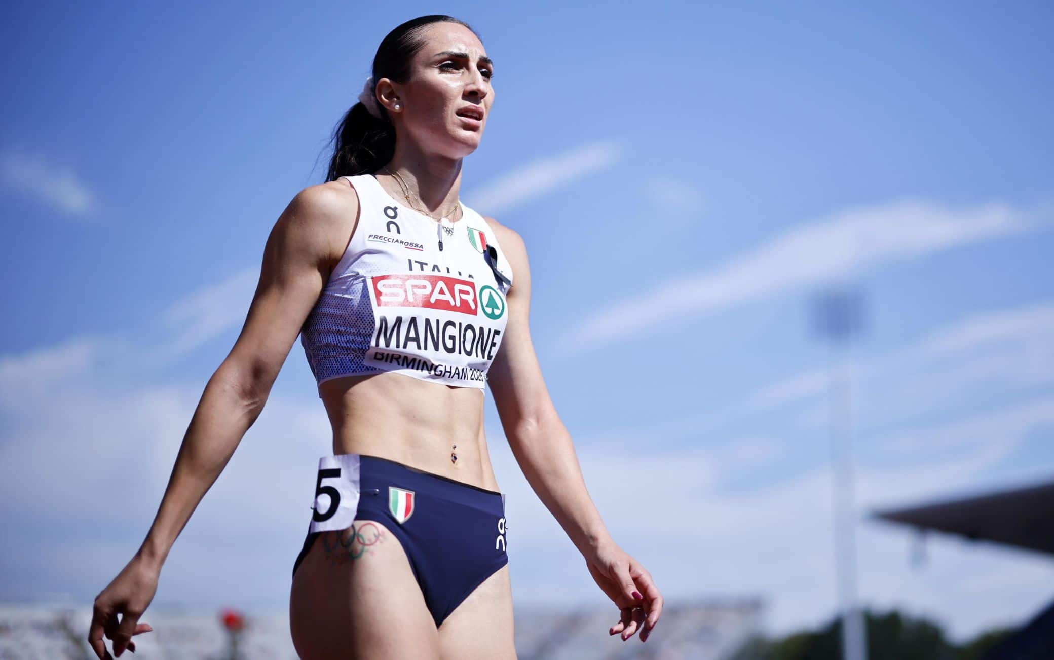 400 donne: Mangione in semifinale