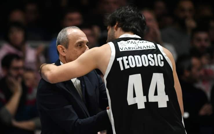 L'abbraccio fra Teodosic e Messina