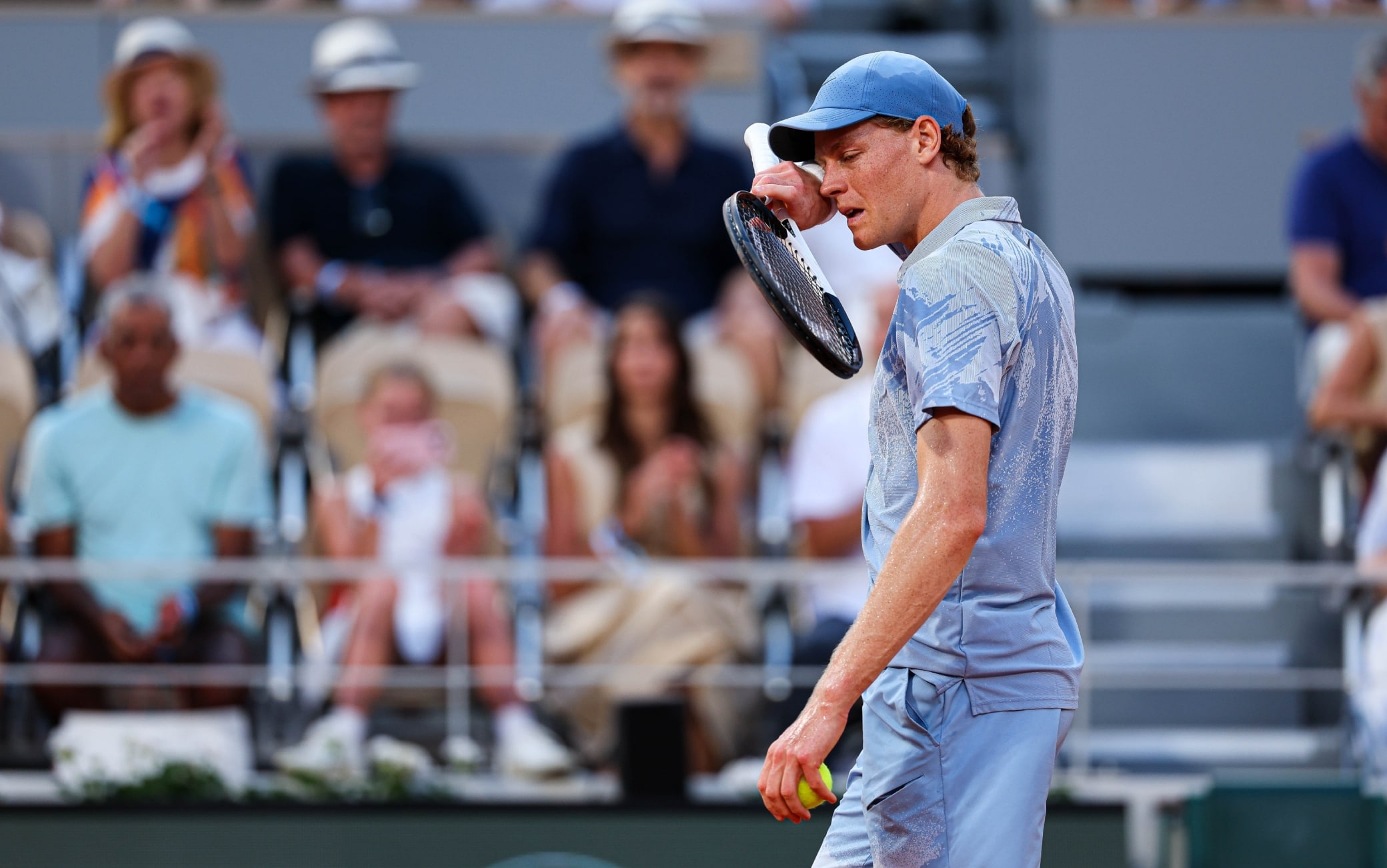 Roland Garros, Sinner in campo nel pieno del caldo: meteo e temperature a Parigi