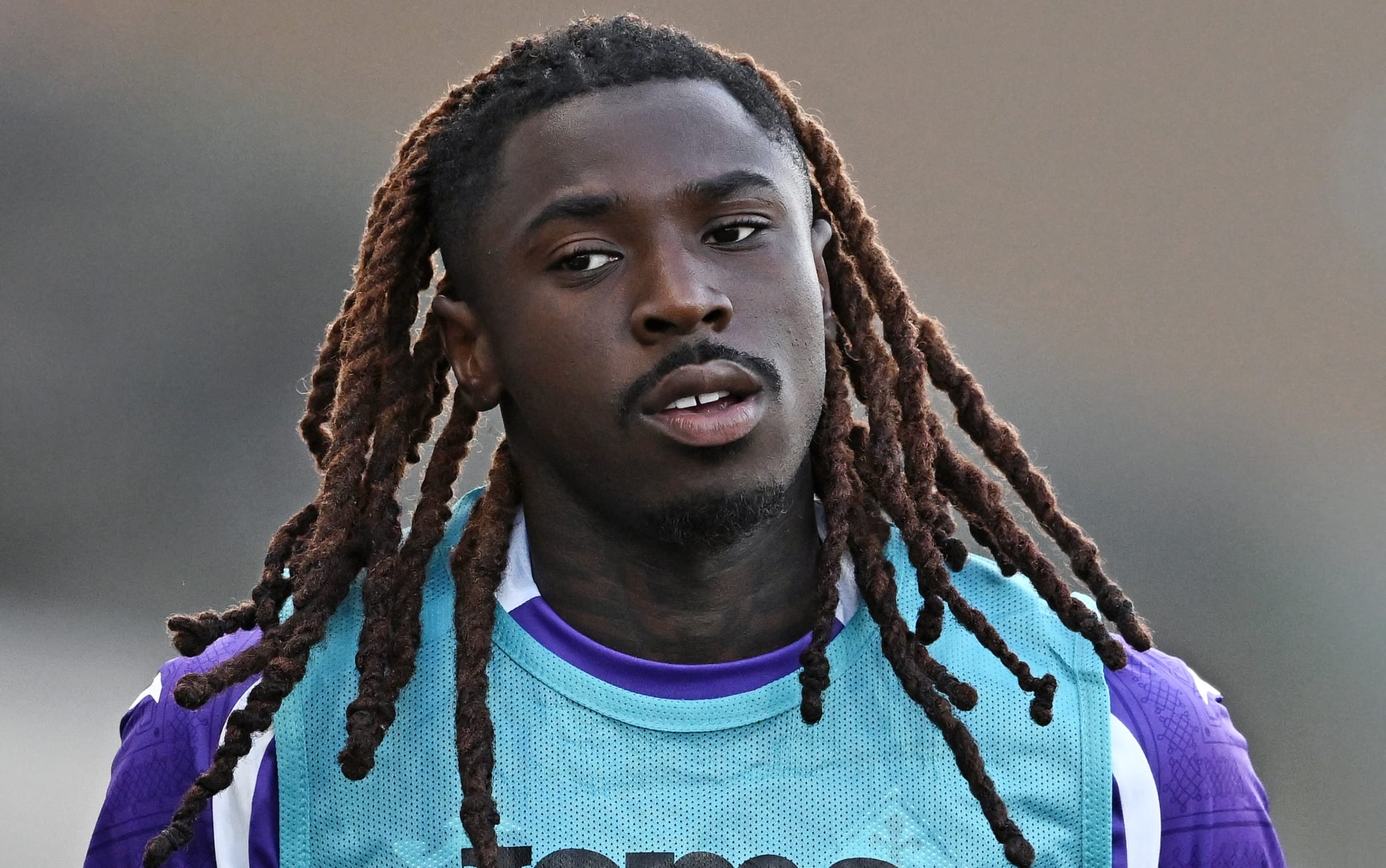 Kean non si allena con la Fiorentina: l'attaccante spinge per il Como