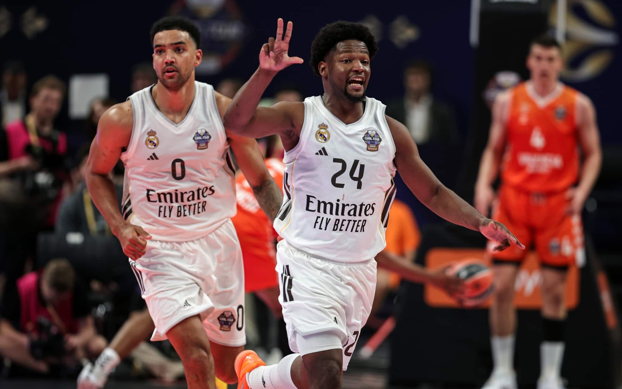 Eurolega, il Real Madrid controlla il derby con Valencia e vola in finale