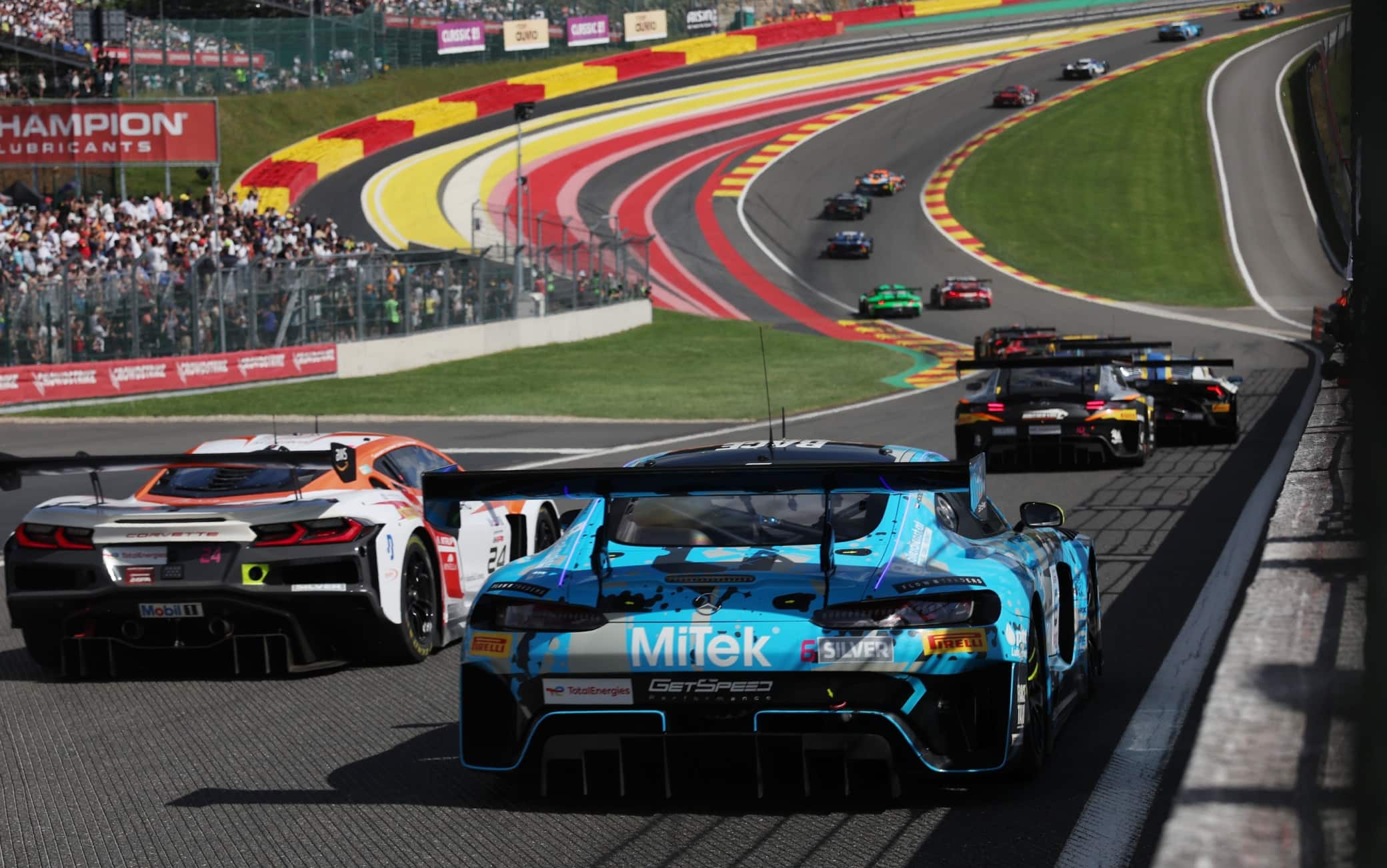 24 Ore Spa, Mercedes davanti nelle qualifiche. Rossi e tre Ferrari centrano la Superpole