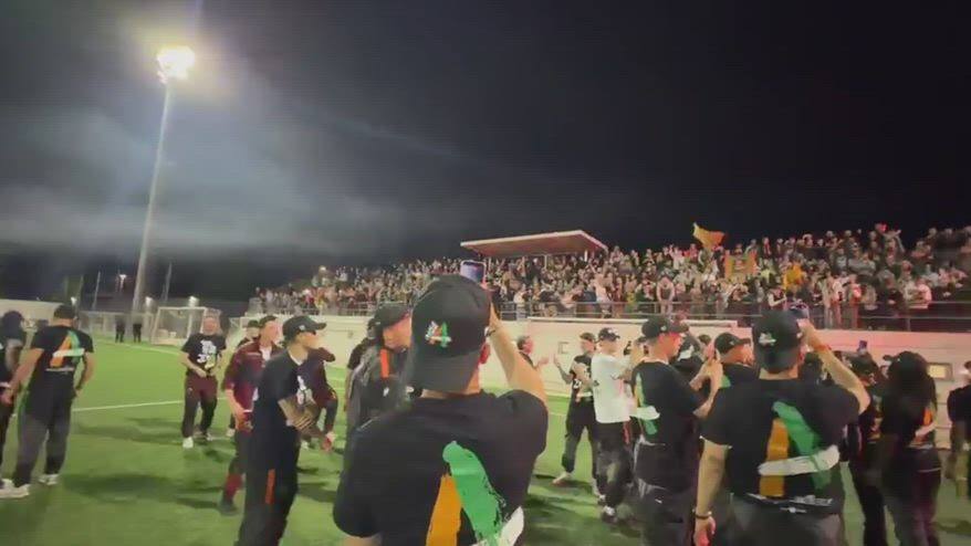 Venezia, la festa promozione coi tifosi nella sede del club
