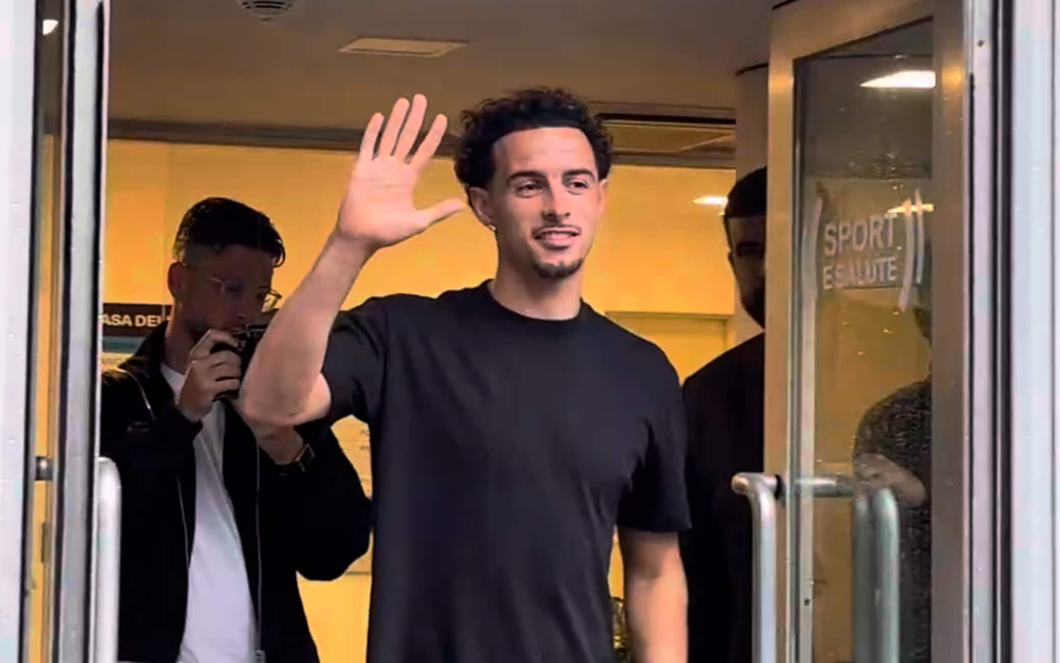 Inter, visite mediche per Curtis Jones al Coni. VIDEO