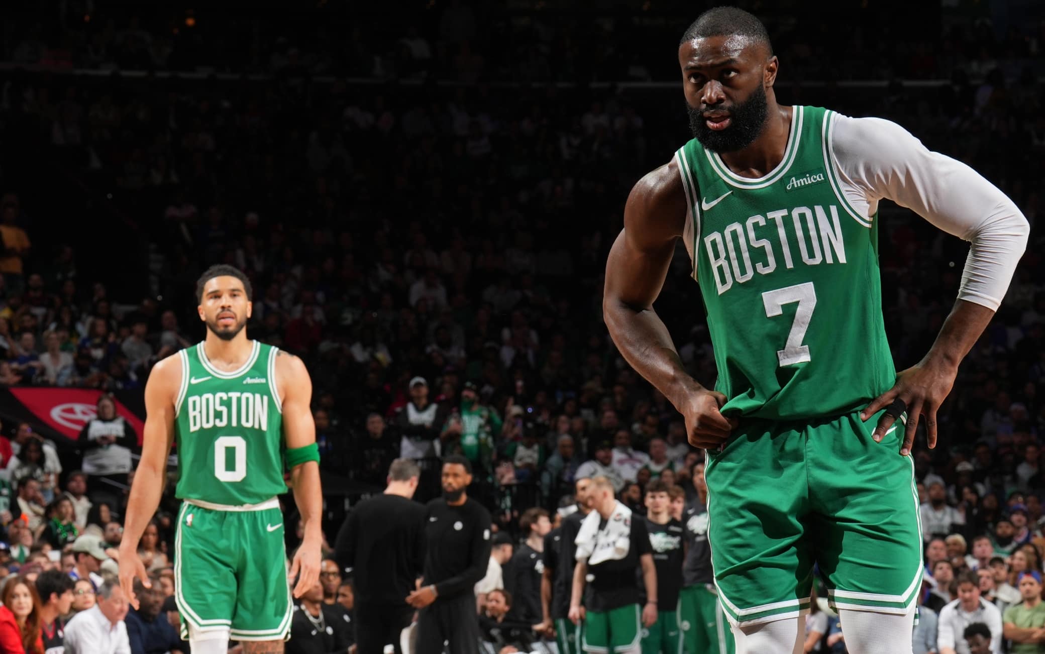Mercato NBA, Jaylen Brown resta in uscita dai Boston Celtics: rapporti compromessi
