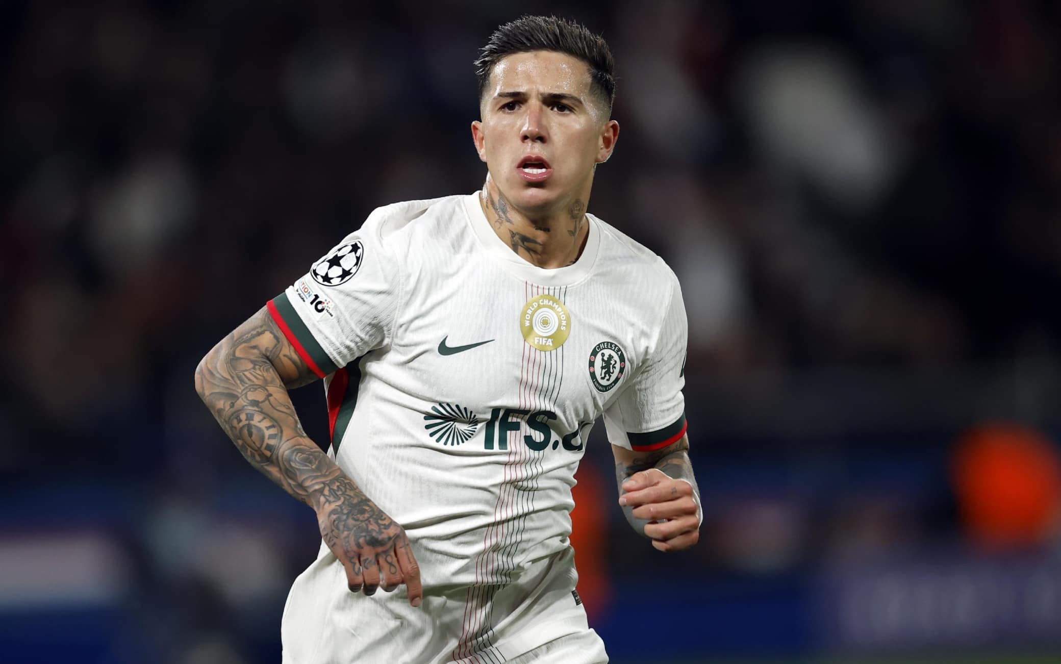 Chelsea, Enzo Fernandez sospeso per due partite dopo commenti sul Real Madrid 