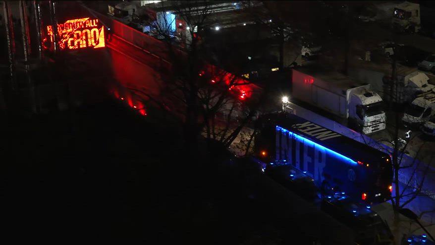 Milan-Inter, l'arrivo dei pullman a San Siro